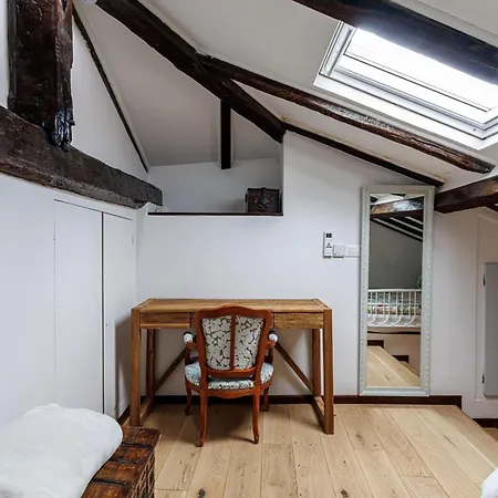 Sicardi - Elegant In Old Town Appartement *