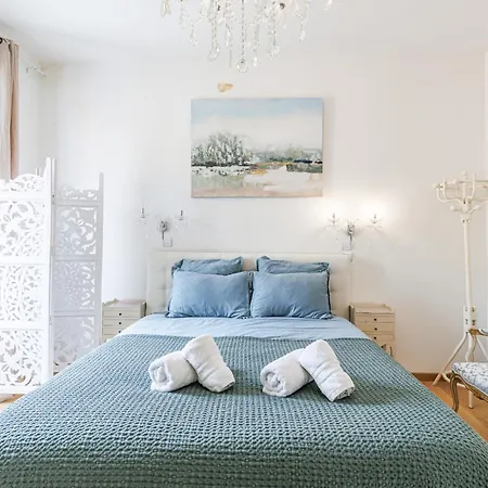 Sicardi - Elegant In Old Town Appartement *