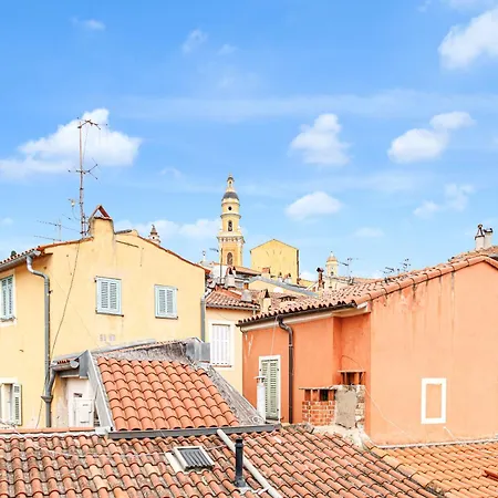 Sicardi - Elegant In Old Town *